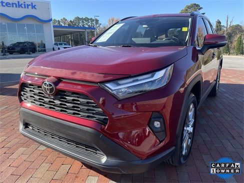 Used 2023 Toyota RAV4 XLE Premium image 1