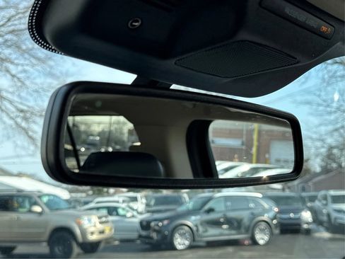 Used 2024 Ford Expedition Max XLT image 14