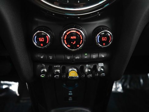 Used 2024 MINI Cooper SE FWD image 20