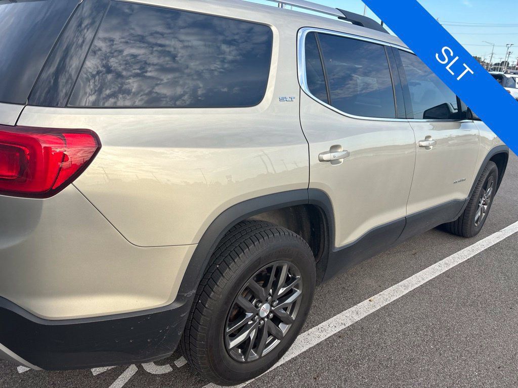 Used 2017 GMC Acadia SLT FWD image 9