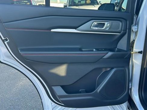 New 2026 Ford Explorer ST-Line w/ ST-Line Street Pack AWD/4WD image 14