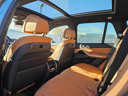 New 2026 BMW X5 xDrive50e image 12