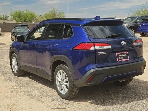 Used 2022 Toyota Corolla Cross LE FWD image 7