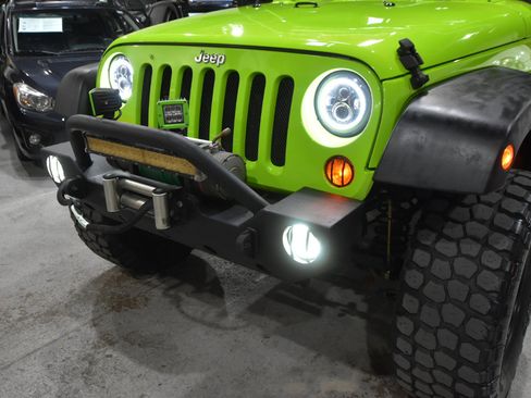 Used 2013 Jeep Wrangler Sport w/ Connectivity Group image 5