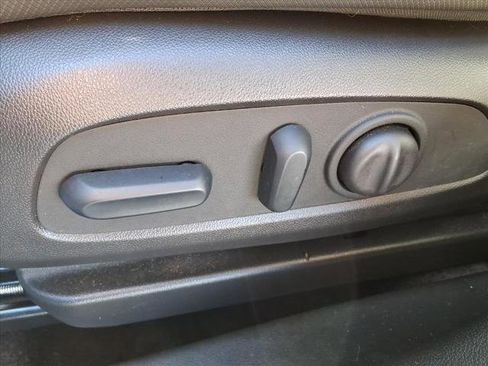 Used 2023 Chevrolet TrailBlazer RS image 14