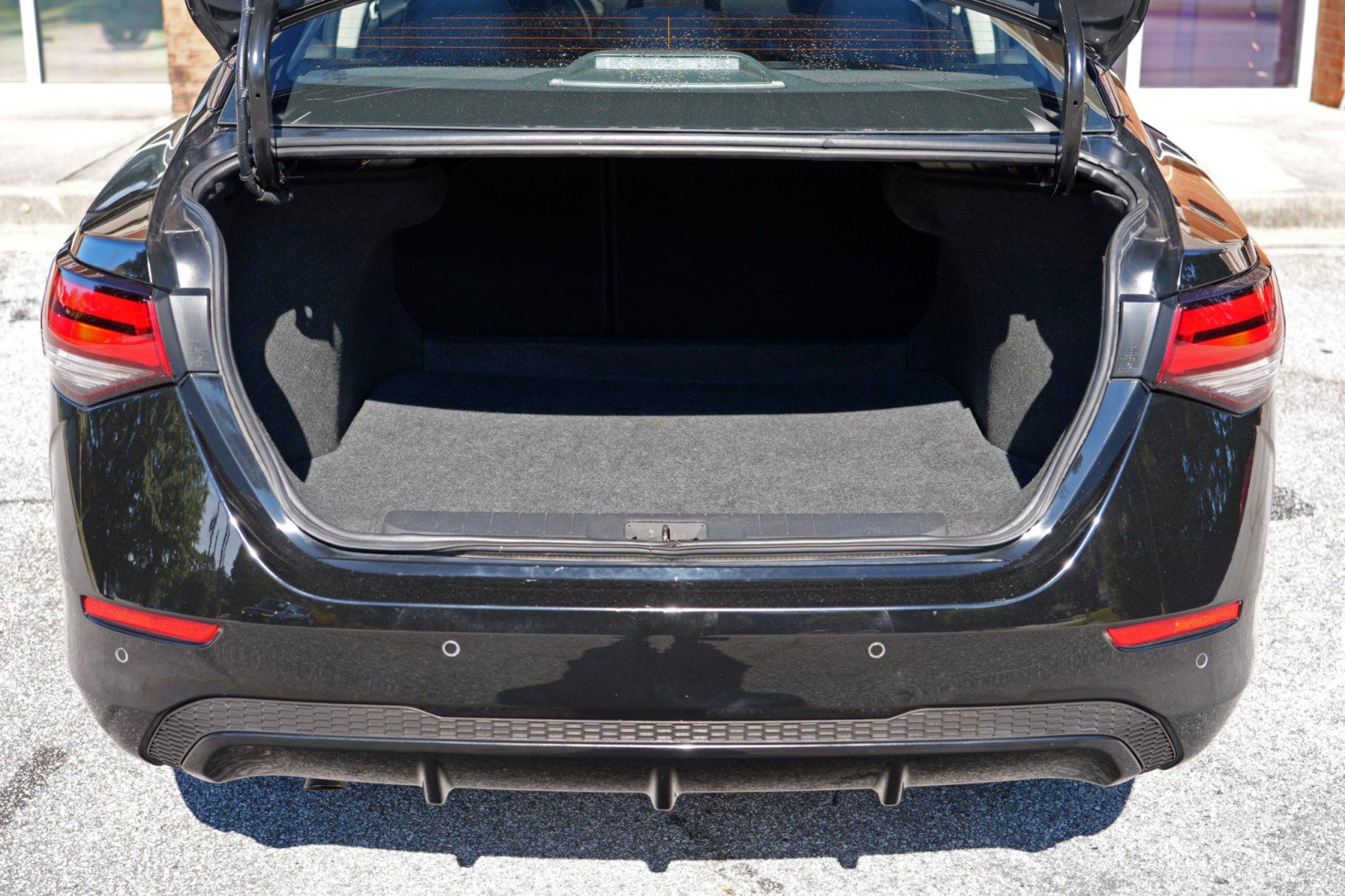 Used 2024 Nissan Sentra S FWD image 9