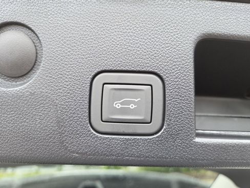 New 2026 GMC Terrain Denali w/ LPO, Floor Liner Package AWD/4WD image 22