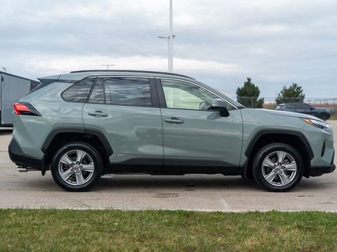 Used 2022 Toyota RAV4 XLE image 8
