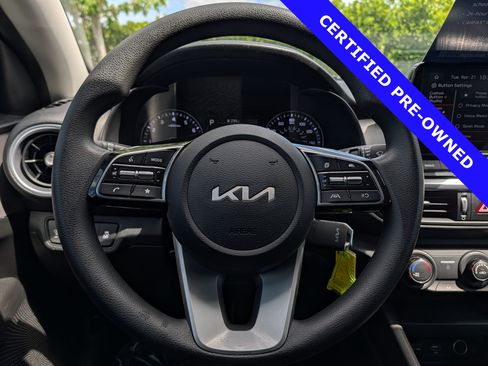 Used 2023 Kia Forte LXS w/ LXS Technology Package FWD image 25