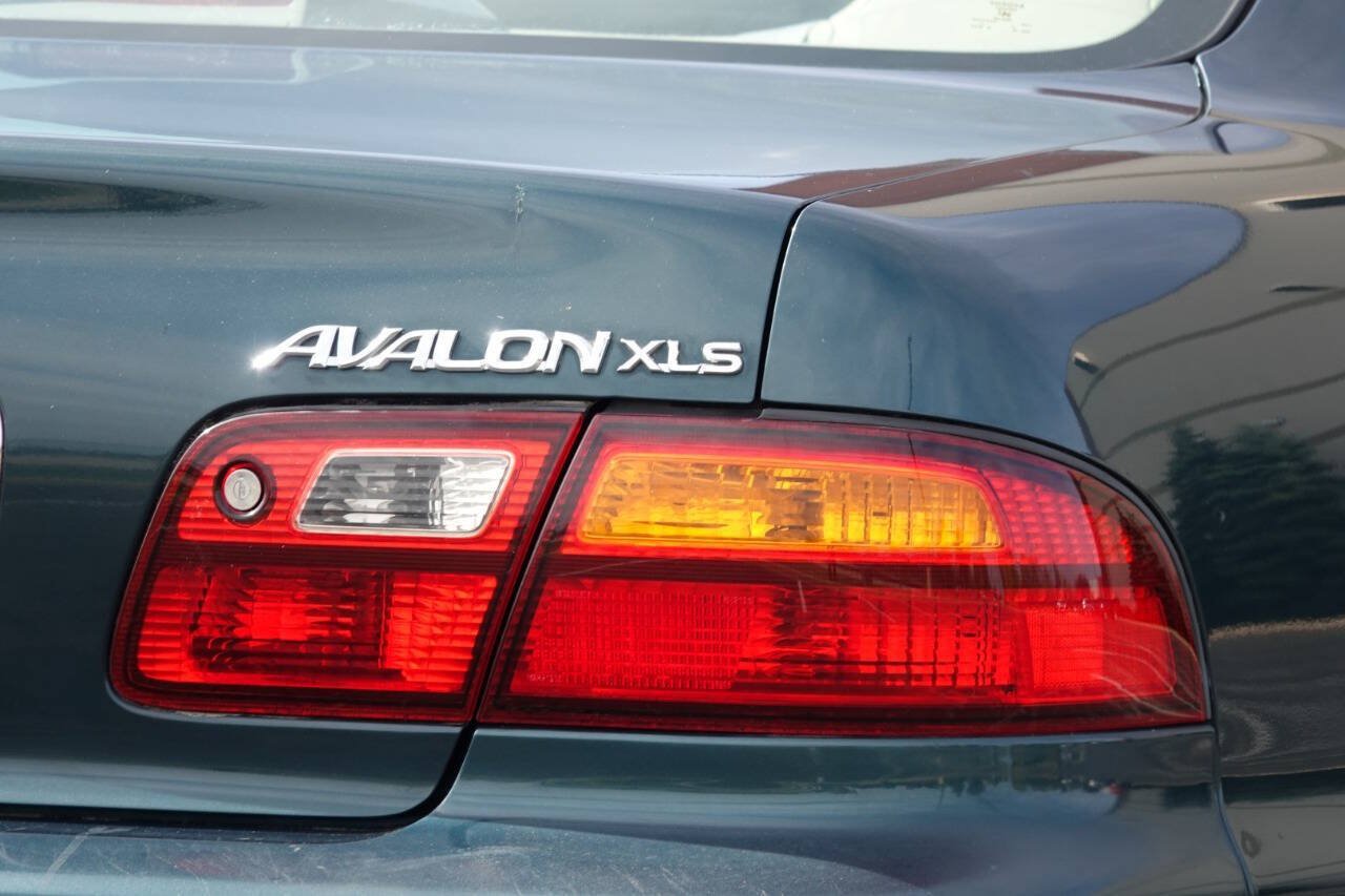 Used 1999 Toyota Avalon XLS FWD image 26