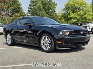 Used 2012 Ford Mustang Premium RWD video 3
