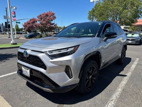 Used 2023 Toyota RAV4 XSE AWD/4WD image 17