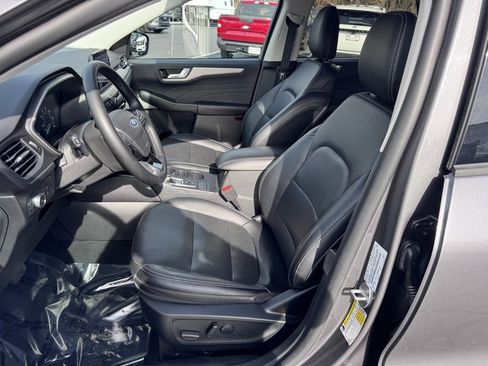 Used 2022 Ford Escape SEL image 19