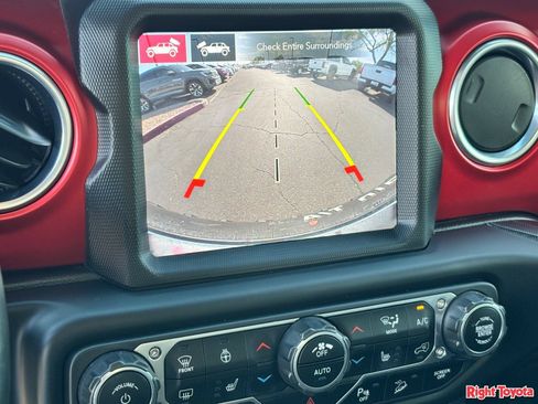 Used 2021 Jeep Wrangler Unlimited Rubicon AWD/4WD image 26