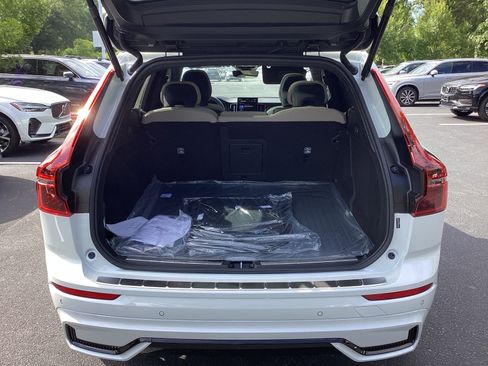Used 2026 Volvo XC60 B5 Plus w/ Protection Package Premier AWD/4WD image 35