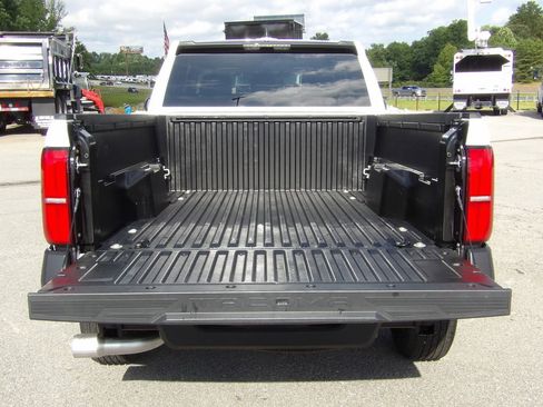 Used 2024 Toyota Tacoma SR RWD image 37