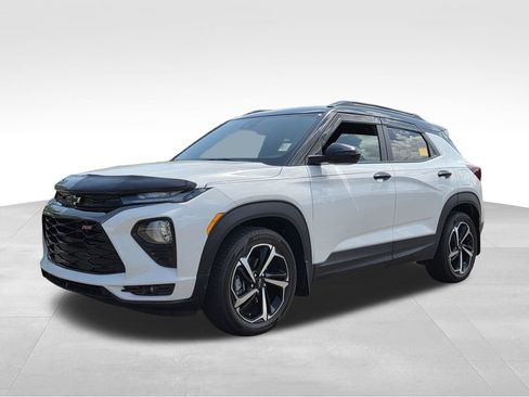 Used 2023 Chevrolet TrailBlazer RS w/ Sun and Liftgate Package FWD image 29
