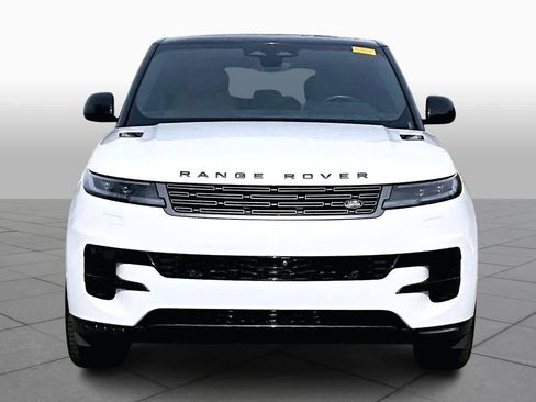Used 2024 Land Rover Range Rover Sport SE image 4