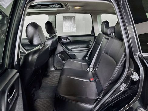 Used 2015 Subaru Forester 2.5i Limited AWD/4WD image 21