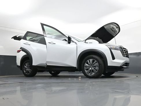New 2026 Nissan Pathfinder SV FWD image 50