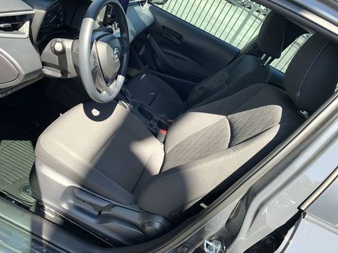 Certified 2025 Toyota Corolla LE FWD image 18