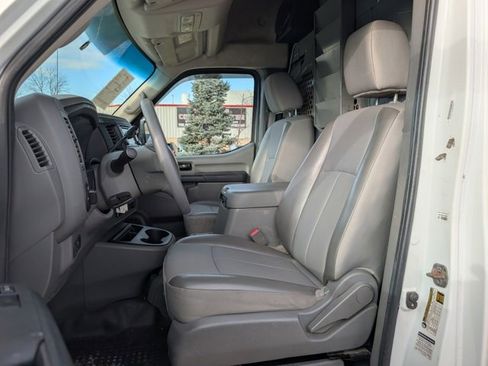 Used 2018 Nissan NV 2500 SV w/ Navigation Package image 7
