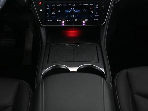 Used 2025 Maserati Grecale GT AWD/4WD image 14