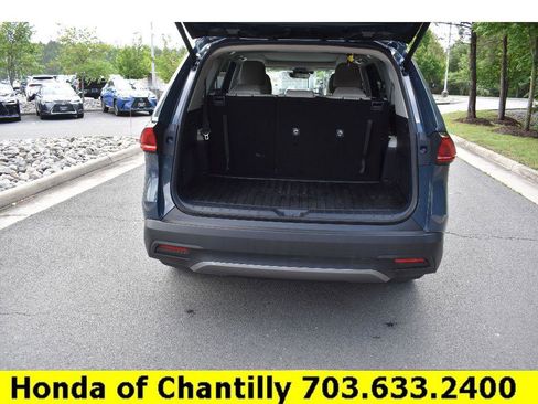 Used 2025 Toyota Grand Highlander AWD image 32