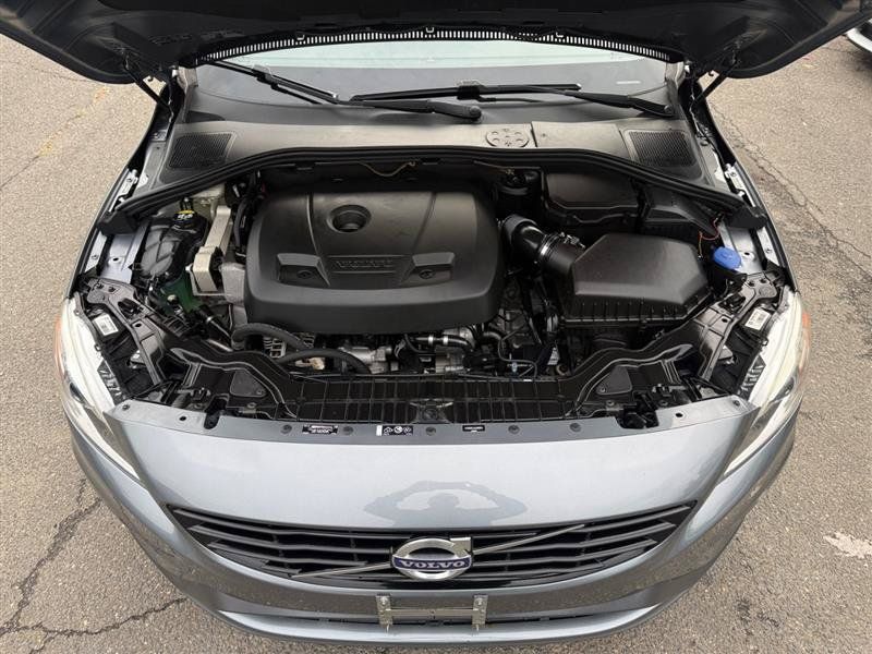 Used 2018 Volvo S60 T5 Dynamic w/ Protection Package AWD/4WD image 21