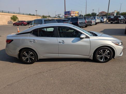 Used 2022 Nissan Sentra SV w/ All-Weather Package FWD image 6