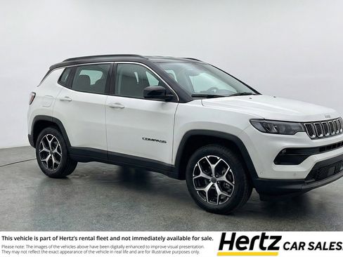 Used 2025 Jeep Compass Limited image 1
