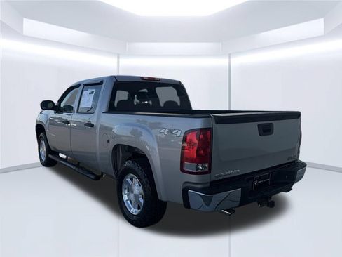 Used 2008 GMC Sierra 1500 W/T w/ Skid Plate Package AWD/4WD image 5