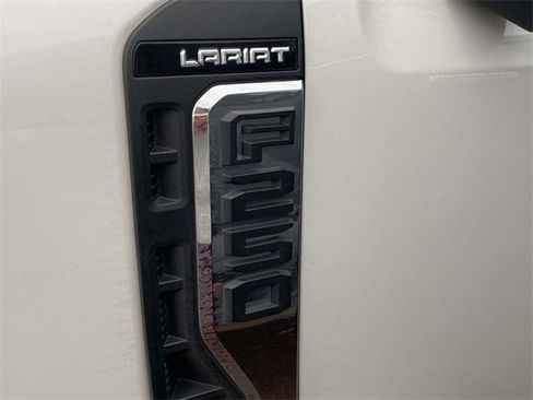 Used 2024 Ford F250 Lariat w/ Lariat Ultimate Package image 39