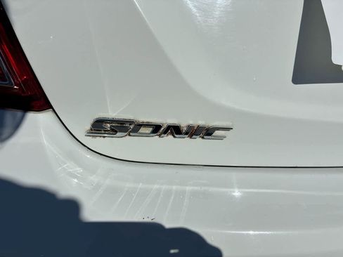 Used 2017 Chevrolet Sonic LS image 27