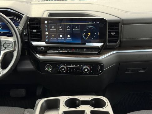 Used 2022 Chevrolet Silverado 1500 LT RWD image 22