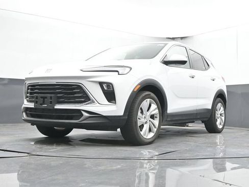 Used 2025 Buick Encore GX Preferred FWD image 26
