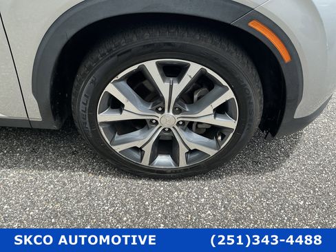 Used 2021 Hyundai Palisade SEL w/ Premium Package AWD/4WD image 9