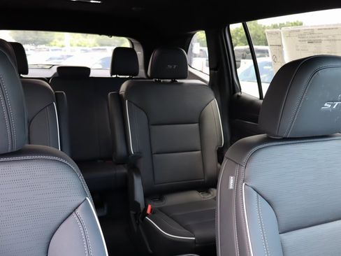 New 2025 Buick Enclave Sport Touring w/ Trailering Package, 5000 lbs. image 21