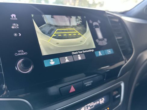 Used 2025 Honda Passport EX-L image 19