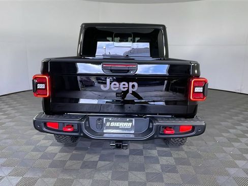 New 2025 Jeep Gladiator Rubicon image 5