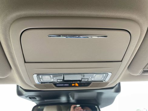 Used 2024 Lincoln Corsair AWD image 27