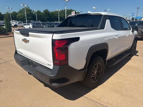 Used 2024 Chevrolet Silverado EV W/T AWD/4WD image 3