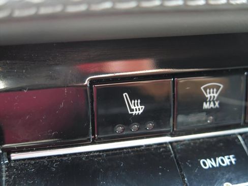 Used 2026 Chevrolet Equinox LT FWD image 11