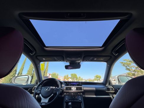 Used 2018 Lexus IS 300 F Sport RWD image 16