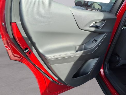 New 2026 Chevrolet Equinox LT image 24