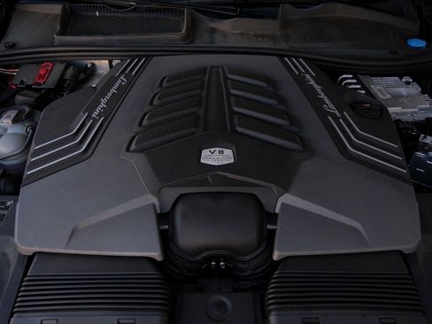 Used 2024 Lamborghini Urus Performante image 36