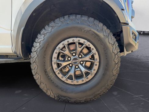 Certified 2022 Ford F150 Raptor w/ Raptor 37 Performance Package AWD/4WD image 14