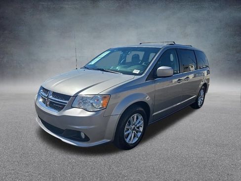 Used 2019 Dodge Grand Caravan SXT FWD image 8