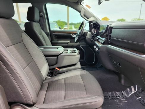 Used 2024 GMC Sierra 1500 Elevation AWD/4WD image 9