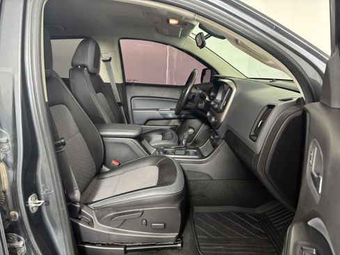 Used 2017 Chevrolet Colorado Z71 image 23